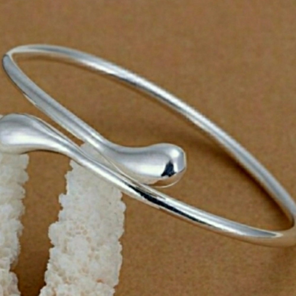 925 Sterling Silver Waterdrop Jewelry Set - Picture 3 of 7